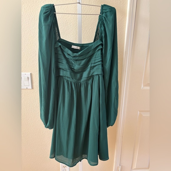 NWT - A&F Emerson Balloon Sleeve Mini Dress in Emerald Green - Size XL - Picture 6 of 8